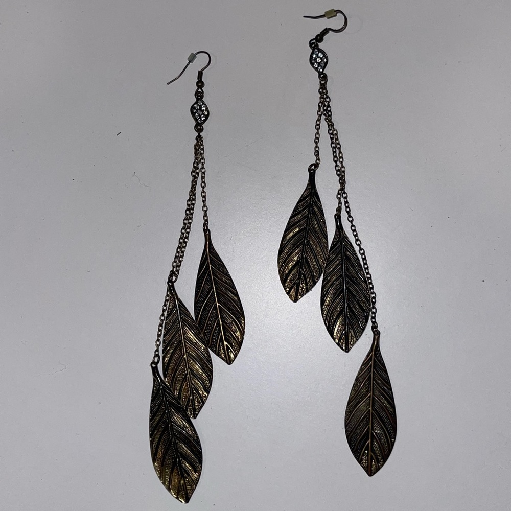 Charlotte Russe Tiered Leaf Dangle Earrings.
